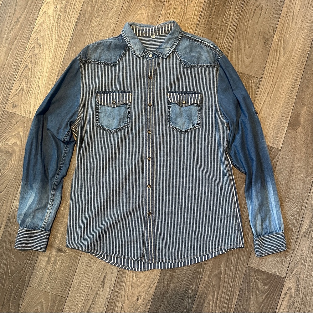 Scully Blue Casual Button Down Shirt with Soft Fabric